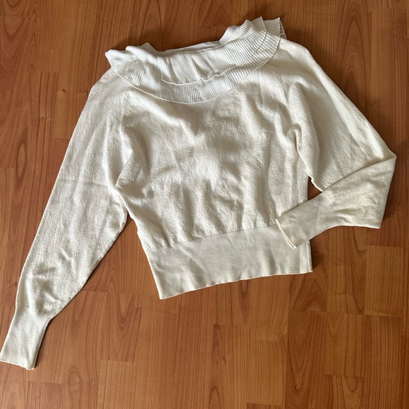 Chloe Ruffled V-Neck Wool/Cashmere Sweater in Milk - Size Small (fits like XS) - Picture 8 of 11